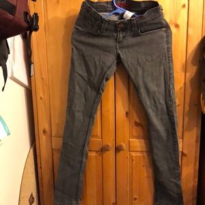 Levies gray slouch skinny 504 size 2